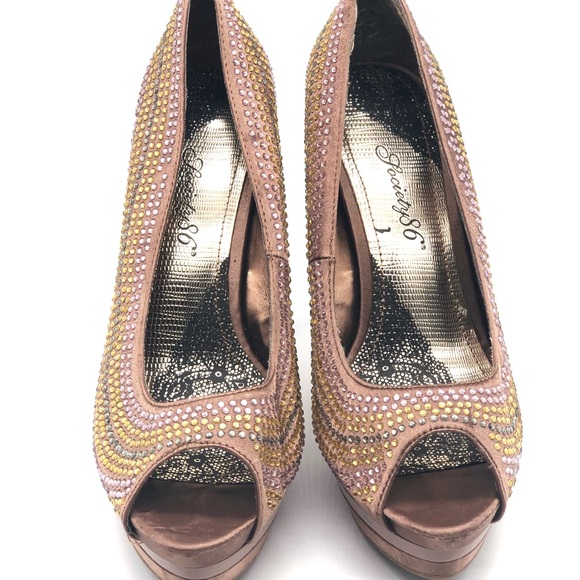 Society 86 Gem Encrusted Satin Heels size 9 - Picture 6 of 9
